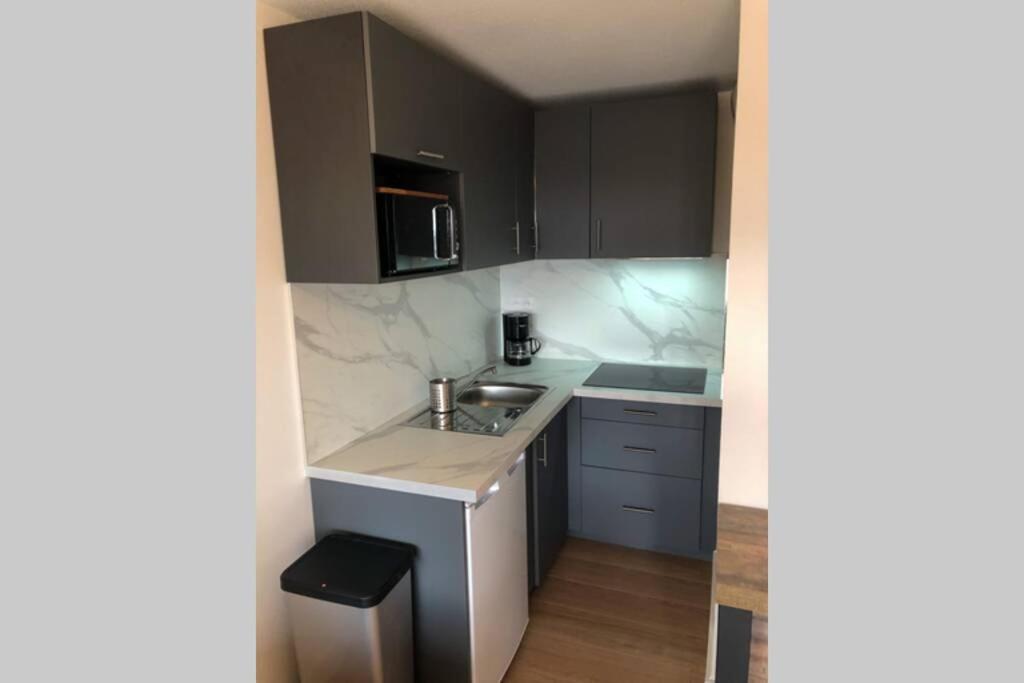 Appartement En Bord De Mer Сет Экстерьер фото